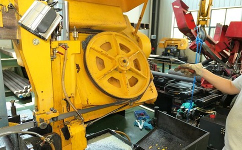 青山金属带锯床的日常使用和保养注意事项！